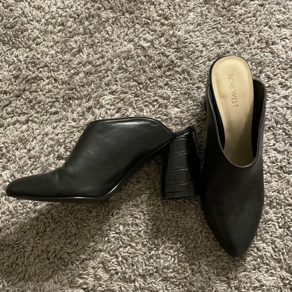 Nine West Black Mules